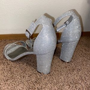 Silver Sparkly heels - Worthington - Size 10